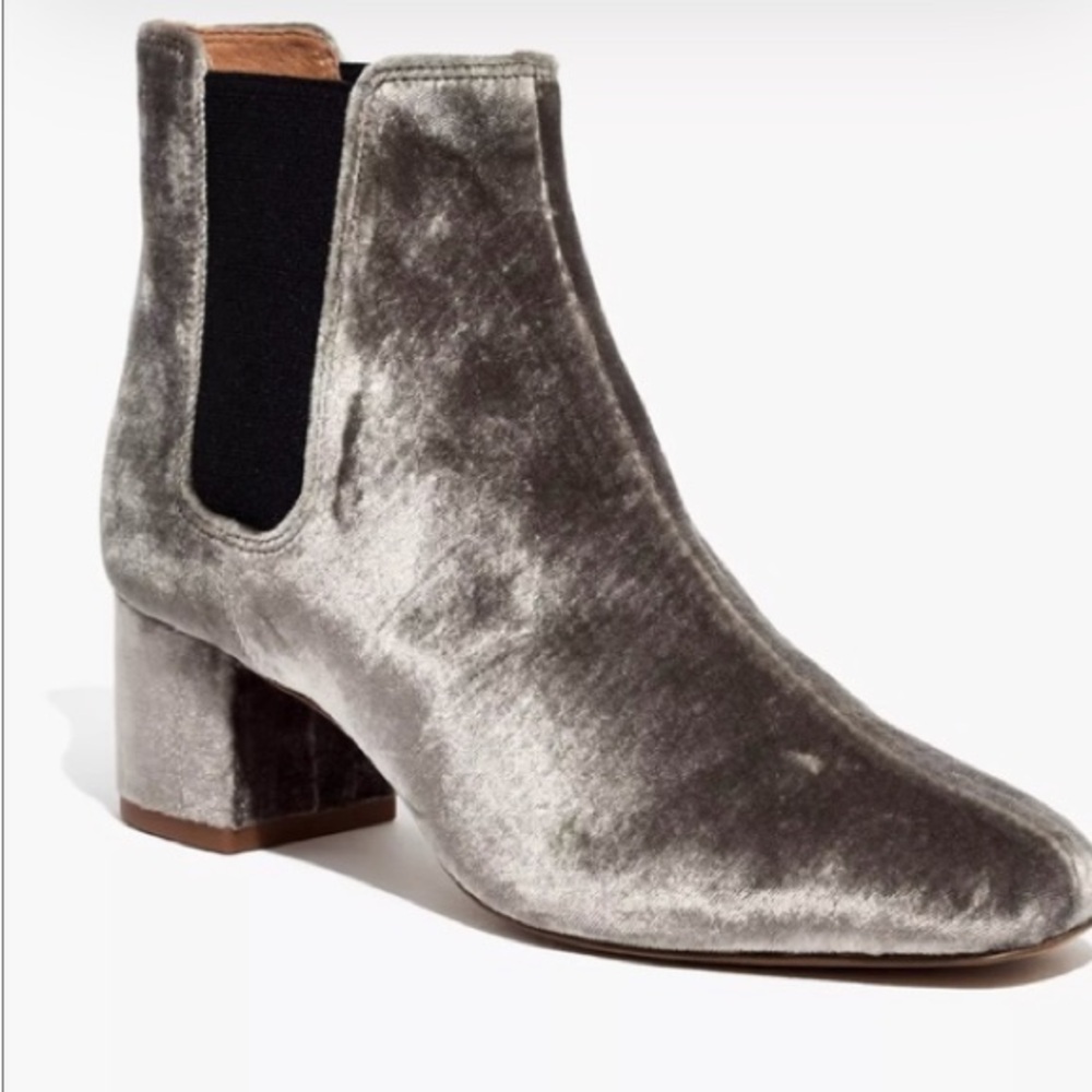 Madewell Velvet Ankle Boots in Gray